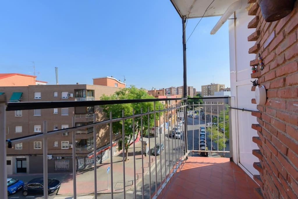 Apartamento For Acogedor Temporal En San Isidro Ala68 Madrid